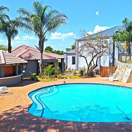 Ultimate Sky _ 2 Bedroom Villa Pretoria-Noord Kültér fotó