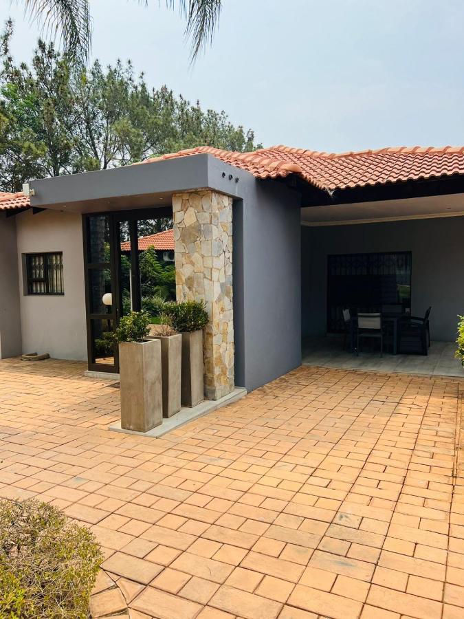 Ultimate Sky _ 2 Bedroom Villa Pretoria-Noord Kültér fotó